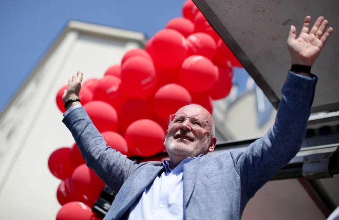 Po energični kampanji podpredsednika evropske komisije Fransa Timmermansa so socialdemokrati osvojili šest od 26 sedežev. FOTO: Lisi Niesner/Reuters
