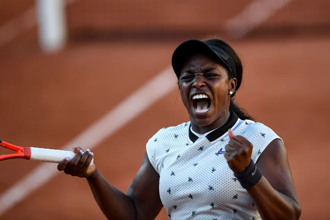 Lanska finalistka Sloane Stephens ni skrivala veselja, ko je vendarle strla odpor Polone Hercog. FOTO: AFP