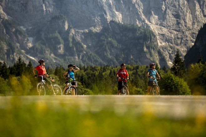 Za – rekreativno – premagovanje večjih razdalj nam ni več treba obiskovati evropskih kolesarskih središč. Foto Voranc Vogel