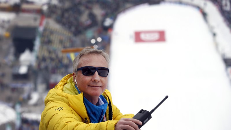 Fotografija: Walter Hofer se bo po koncu sezone 2019/20 umaknil s položaja skakalnega direktorja pri FIS. FOTO: Matej Družnik