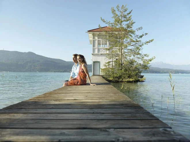 Vrbsko jezero na obrobju Celovca je med Slovenci najbolj znana avstrijska vodna znamenitost. Foto: Peter Burgstaller