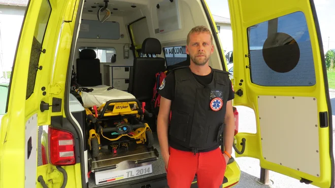 &raquo;Motorist naredi vse, kot je treba, pa ga še vedno lahko kaj preseneti,&laquo; opozarja Primož Velikonja. FOTO: Bojan Rajšek