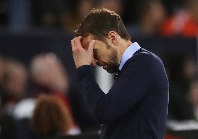 Selektor angleške reprezentance Gareth Southgate ni našel prave formule za svojo vrsto, napak na igrišču je bilo preveč. FOTO: Reuters