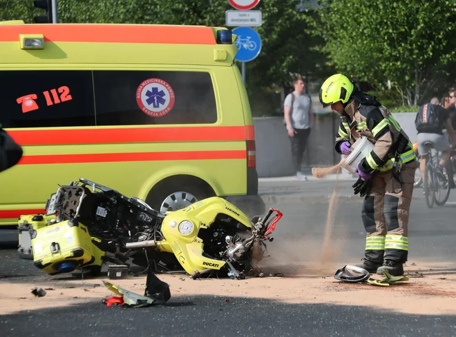 Kjer je omejitev 60 kilometrov na uro, je najvišja izmerjena hitrost znašala kar 165 kilometrov na uro. FOTO: Dejan Javornik