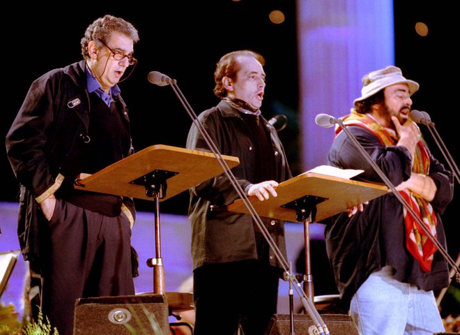 Prvi posnetek treh tenorjev, Dominga, Luciana Pavarottija in Joséja Carrerasa je najbolje prodajani album klasične glasbe doslej.