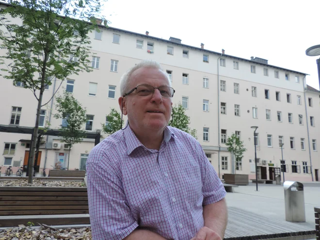 &raquo;To, kakšno glasbo poslušamo, kaj vse imenujemo glasba, je katastrofalno. Prisotnost kakovostne glasbe je zanemarljiva. Ni bilo vedno tako,&laquo; pravi Nenad Firšt. FOTO: Uroš Mijošek