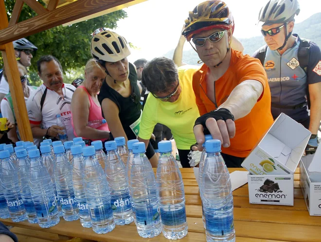 Maraton Franja, Barjanka ob podpeškem jezeru. FOTO: Roman Šipić/Delo
