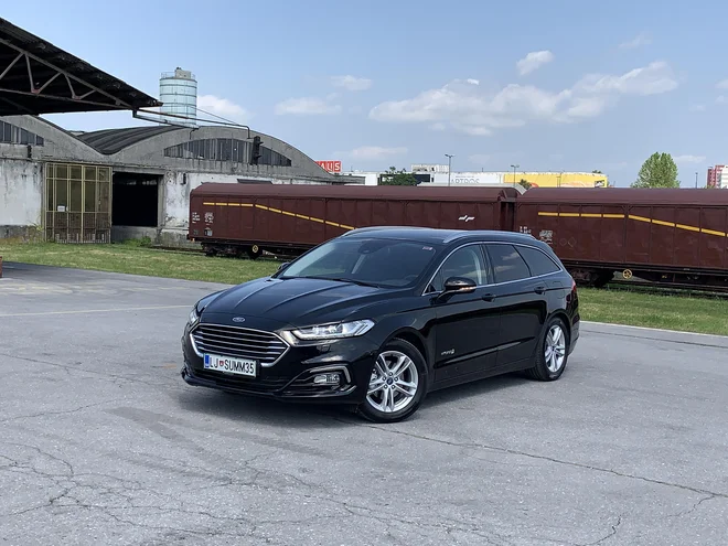 .Ford mondeo karavan v hibridni pogonski izvedbi Foto Blaž Kondža