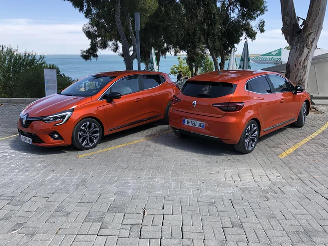 Novi renault clio spredaj in zadaj. FOTO: Aljaž Vrabec