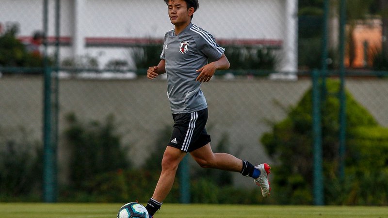 Fotografija: Takefusa Kubo velja za čudežnega dečka japonskega nogometa. FOTO: AFP