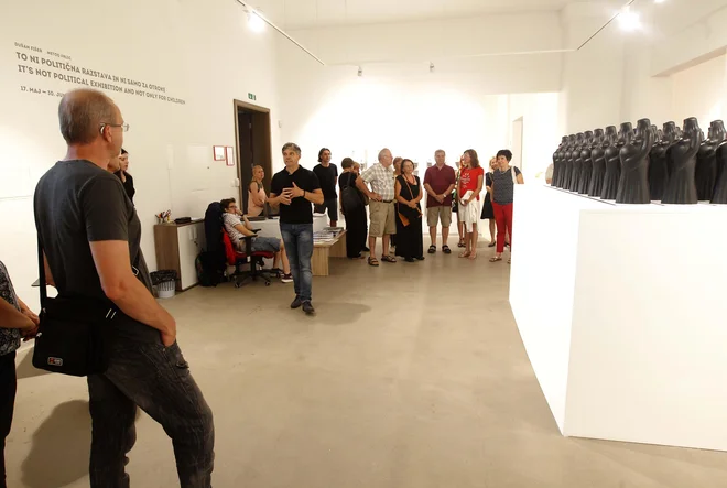 To ni politična razstava in ni samo za otroke. Razstava avtorjev Dušana Fišerja in Metoda Frlica v Mestni galeriji Ptuj. FOTO: Mavric Pivk/Delo