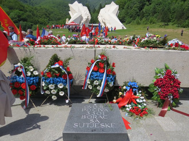 V kostnici počiva 3301 partizanski borec. FOTO: Bojan Rajšek/Delo