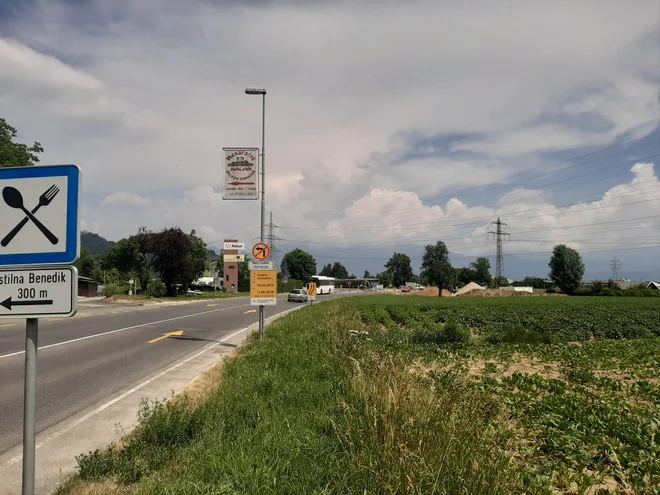 Doslej je promet na delovišču potekal brez posebnosti. FOTO: Janez Porenta