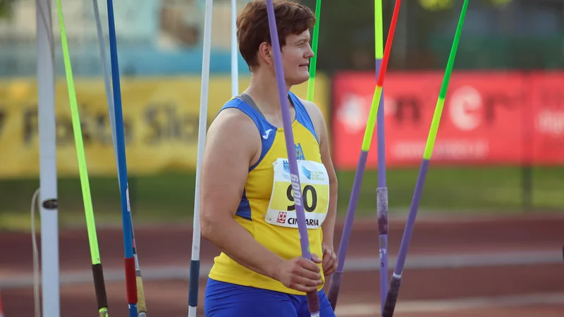 Fotografija: Martina Ratej je bila zadovoljna, da je prehitela odlični češki tekmici, še veliko bolj bi bila z boljšimi meti. FOTO: Tadej Regent