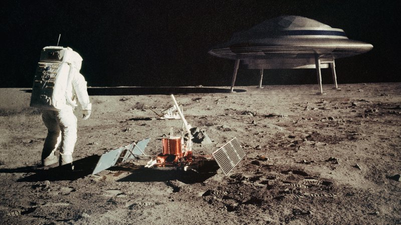Fotografija: Številni tudi po 50 letih in kopici prepričljivih dokazov, da je človek stopil na Luno, tega ne verjamejo. FOTO: Shutterstock