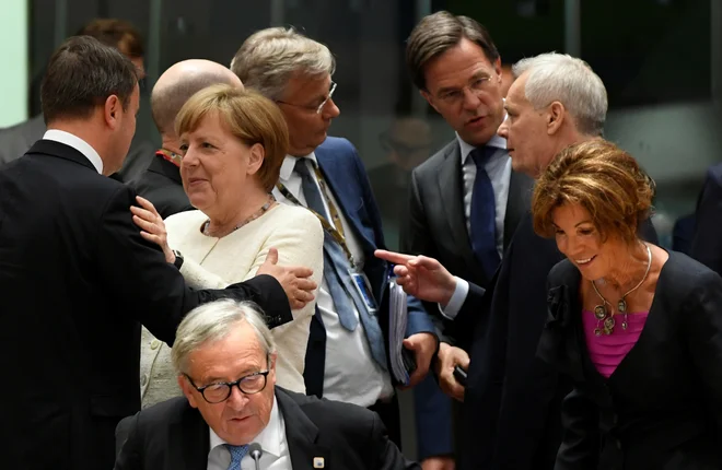 To, da je središče moči na ravni EU v evropskem svetu, ki združuje voditelje članic, bo za marsikaterega parlamentarca vnovično boleče spoznanje. Foto: Reuters