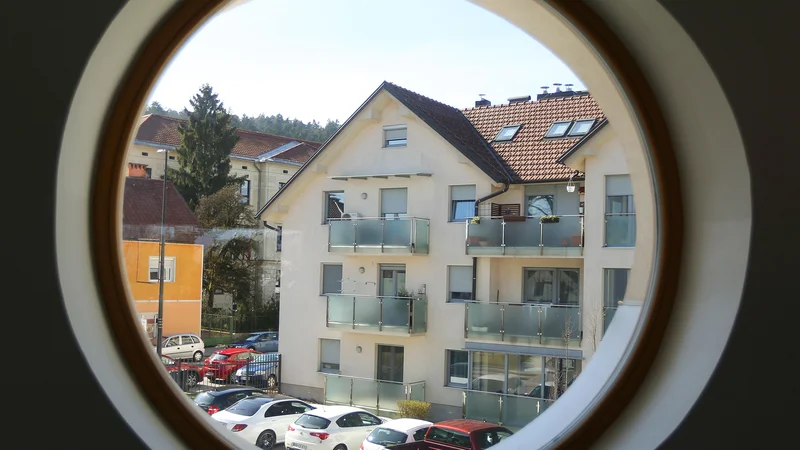 Fotografija: Popularizacija iskanja ustreznih rešitev, kot je projekt Sobivamo in v okviru njega odprte informacijske točke, pač ni dovolj. Foto Leon Vidic
