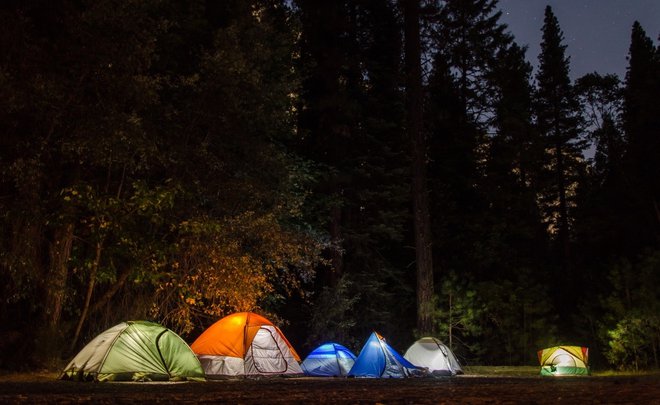 Na kampiranje se le dobro pripravite. Foto: Hervis