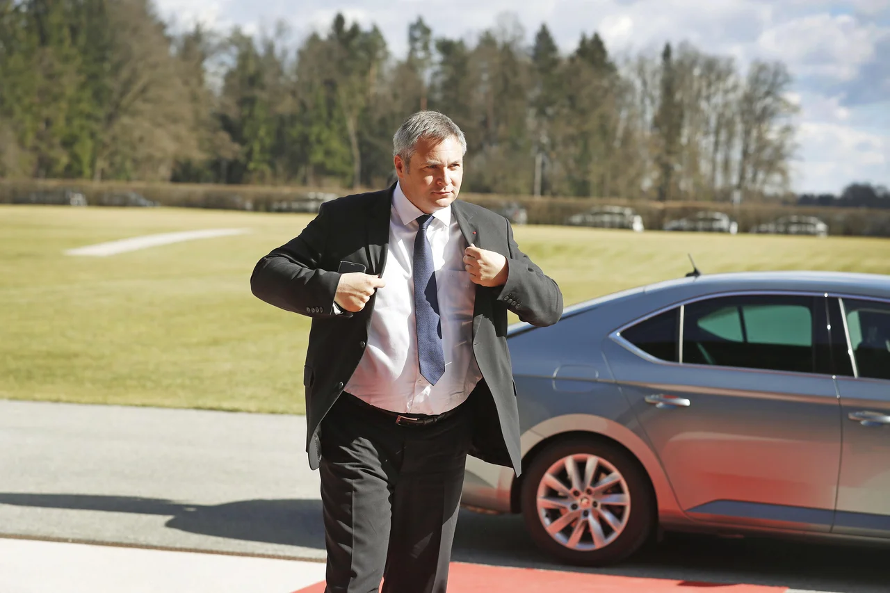Fotografija: Predsednik državnega zbora Dejan Židan predlaga spremembe poslovnika v delu, ki ureja imuniteto poslancev. FOTO Leon Vidic