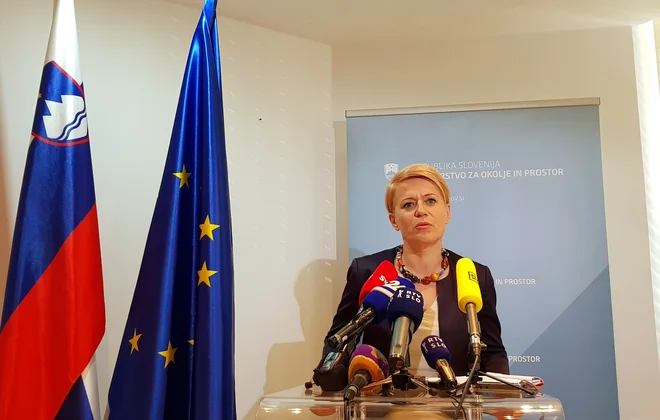 »Dejstvo je, da na vseh območjih preventivnih ukrepov ni mogoče uresničiti,« je poudarila Pivčeva. FOTO: Picasa