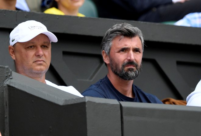 Goran Ivanišević (desno) je spremljal zmago svojega novega varovanca. FOTO: Reuters