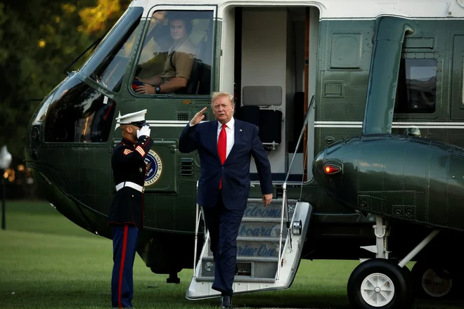 Donald Trump razdvaja tudi ob praznovanju dneva neodvisnosti. Foto: Reuters