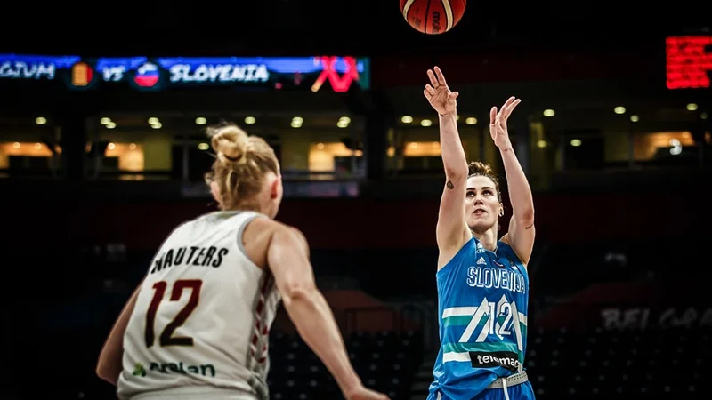 Fotografija: Eva Lisec je zaradi poškodbe odigrala le dve tekmi na EP. FOTO: FIBA