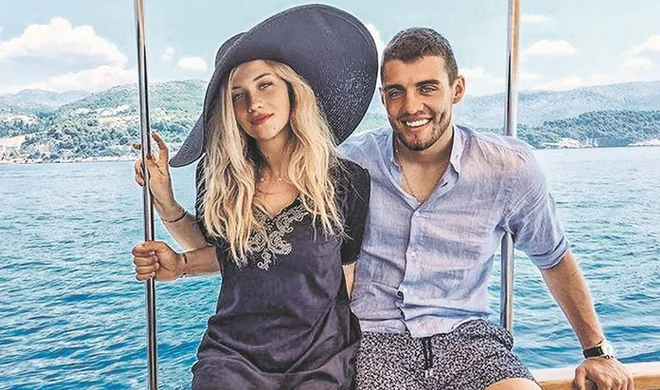 Ljubezen iz šolskih dni. FOTO: Instagram