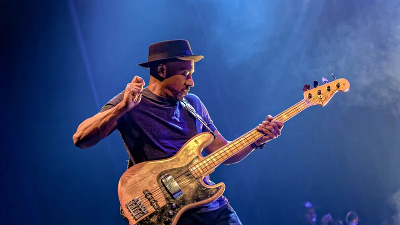 Marcus Miller, vrhunski mojster basitare.<br />
Foto: Thierry Dubuc