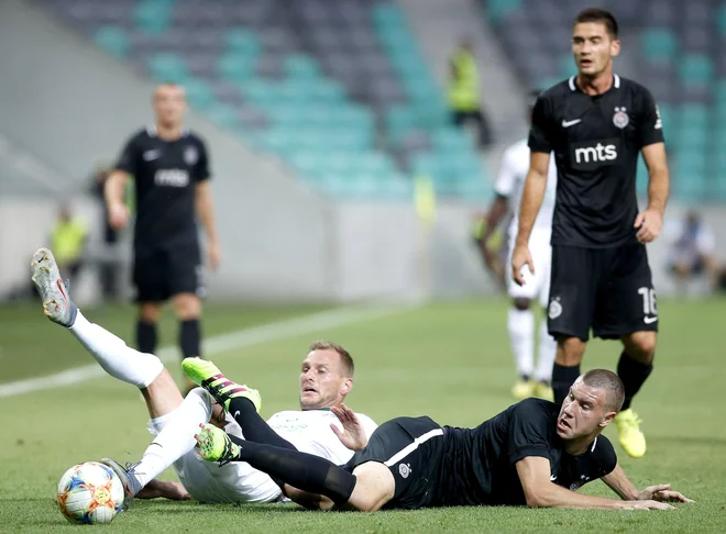 Marko Putinčanin je bil v prvem polčasu eden od šibkejših členov v ljubljanskem moštvu. FOTO: Roman Šipić/Delo