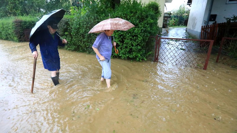 Fotografija: Neurje in poplave na Ptuju. FOTO: Sašo Bizjak/Večer
