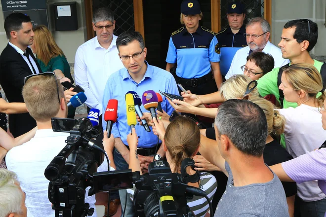 Šarec napovedal večjo prisotnost policistov na meji. FOTO: Tomi Lombar/Delo