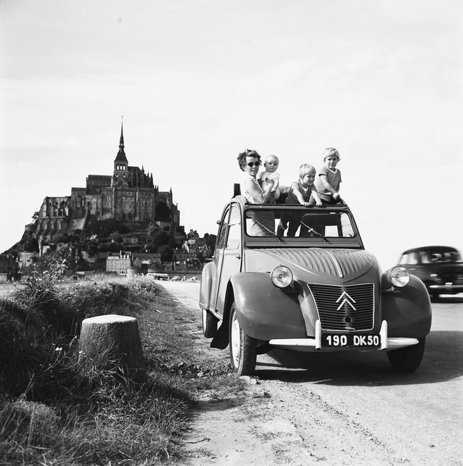 Citroën 2CV<br />
Foto Citroën