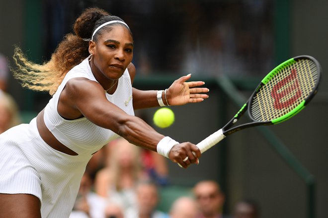 Američanka v Wimbledonu lovi 24. lovoriko na turnirjih za veliki slam. FOTO: AFP