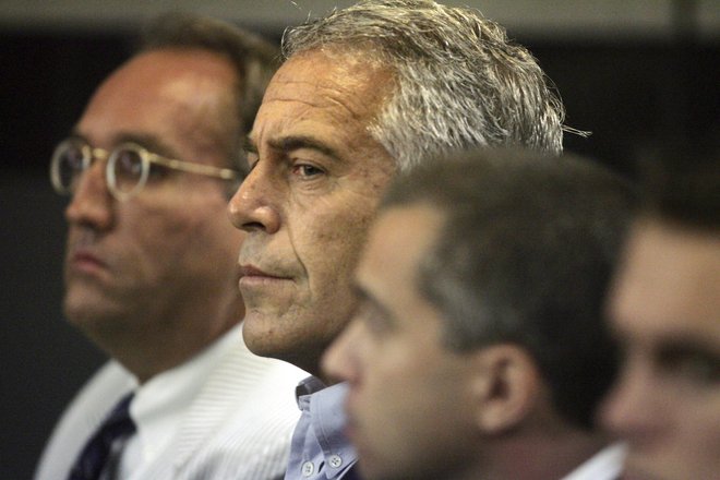 Epstein na svojem prvem sojenju v Floridi. FOTO: Reuters
