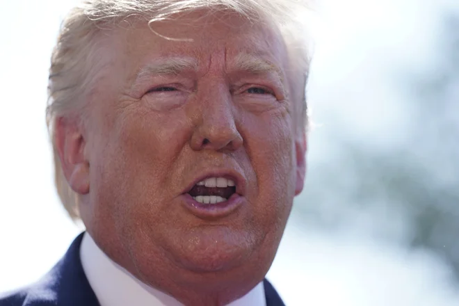 Ameriški predsednik Donald Trump. FOTO: Kevin Lamarque/Reuters