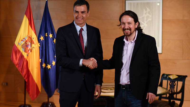 Fotografija: Tudi po več krogih pogovorov Pedro Sánchez in Pablo Iglesias nista zbližala stališč. Foto:  Afp