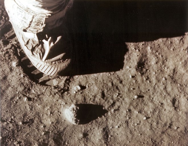 V petek in soboto bodo na velikih zaslonih prikazovali še video s posnetki izstrelitve Apolla 11, v katerem bo predstavljen tudi pristanek na Luni. FOTO: AFP