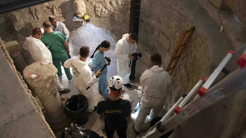 Fotografija: Med raziskovanjem izginotja najstnice so odkrili novi kostnici. FOTO: AFP