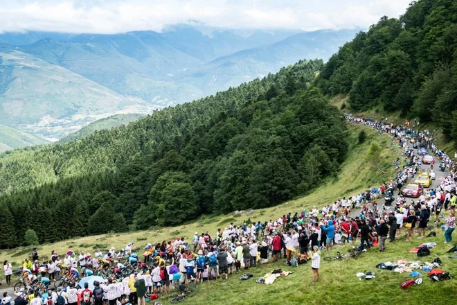 Na papirju ravninska, zaspana etapa se je na cesti izkazala za vrhunec letošnje dirke. Foto LeTour.fr