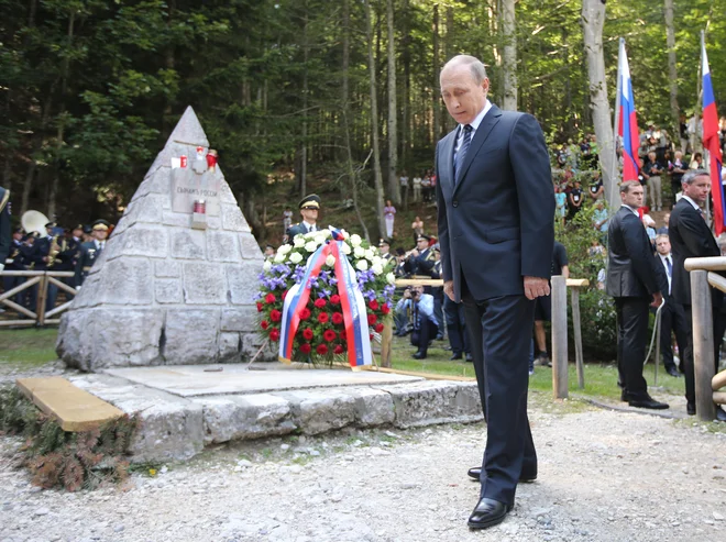 Običajno ne manjka uglednih osebnosti iz ruskega političnega, kulturnega, gospodarskega, verskega in diplomatskega življenja. FOTO: Tomi Lombar/Delo