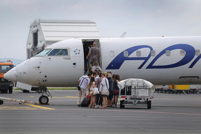 Tako Adria kot Mesa Airlines nista komentirali potencialnih transakcij. FOTO: Leon Vidic