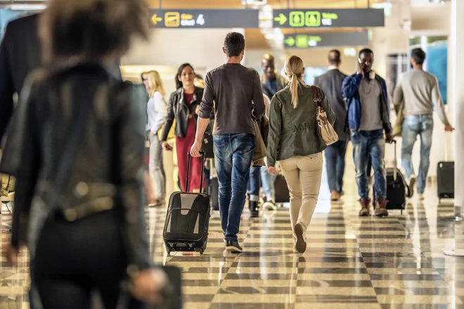 Potnikom je omogočen brezplačen dostop do interneta. FOTO: Fraport Slovenija