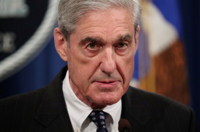 Posebni preiskovalec Robert Mueller. FOTO: Jim Bourg/Reuters