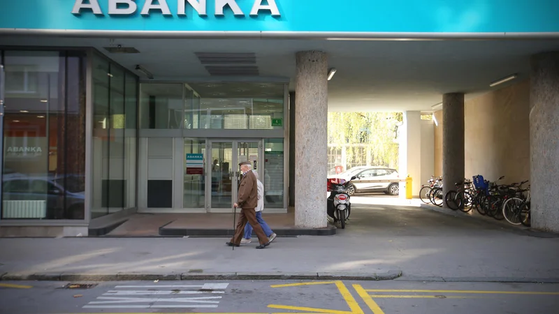 Fotografija: Abanka ima spet tričlansko upravo. Foto Jože Suhadolnik