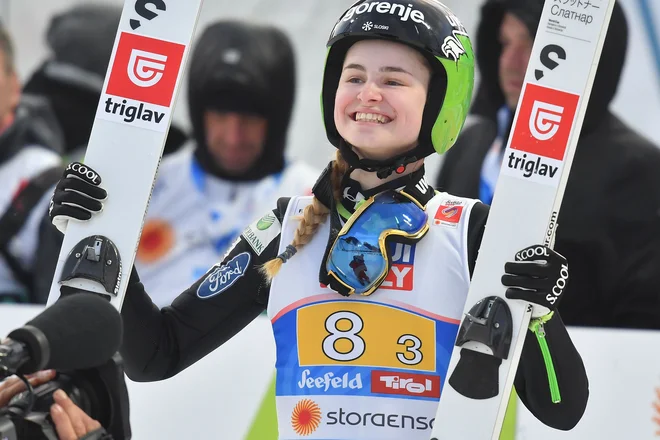 Nika Križnar se je v Hinterzartnu veselila odličnega tretjega mesta. FOTO: AFP