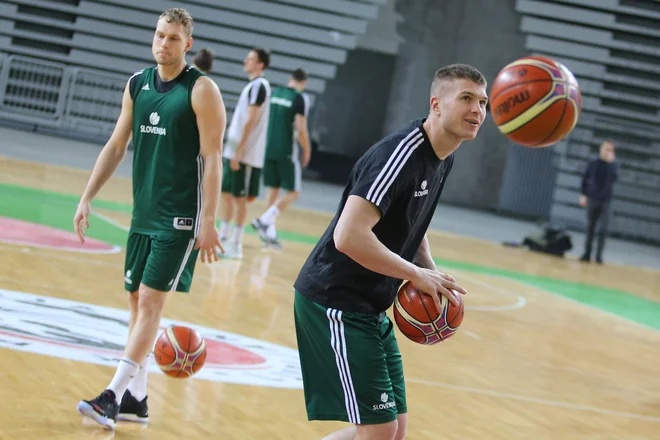 Edo Murić (desno) bo prvič oblekel Olimpijin dres, Jaka Blažič (levo) se vrača v Stožice. FOTO: Tomi Lombar