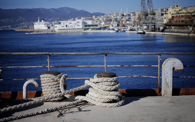 Črnogorske pristojne službe so plovilo leta 2001 prodale grškemu ladjarju<strong> </strong>Johnu Paulu Papanicolauju.<strong> </strong>FOTO: Matej Družnik/Delo