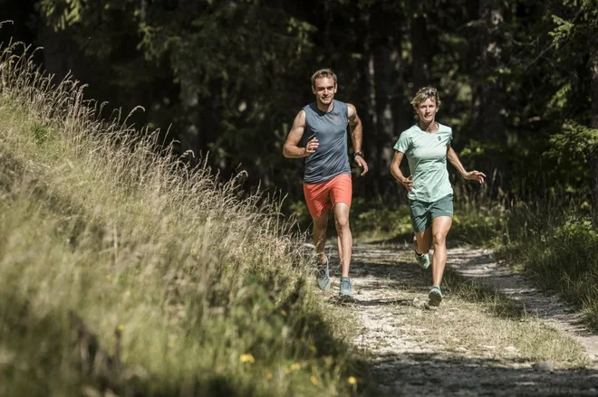 Kratek intervalni trening, ki ga strokovno imenujemo ekstenziven intervalni trening, je tip vadbe, ko tečemo zelo hitro, srčni utrip pa se giblje v območju anaerobnega praga. Foto Scott