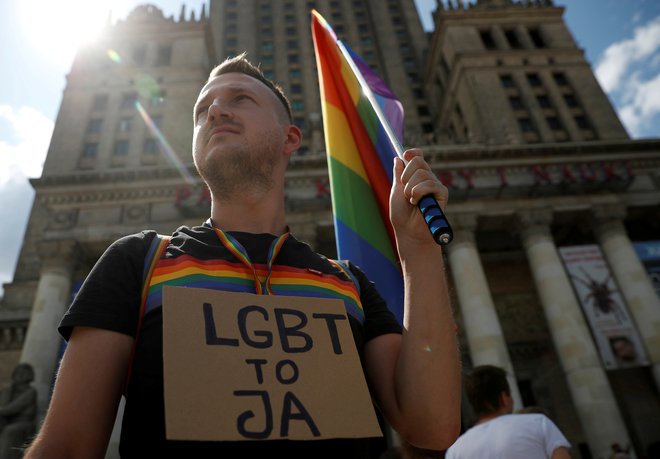 V Črni gori so že leta 2014 skušali uzakoniti homoseksualne skupnosti, a neuspešno. FOTO: Kacper Pempel/Reuters